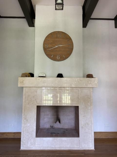Detalle de chimenea en el living 12